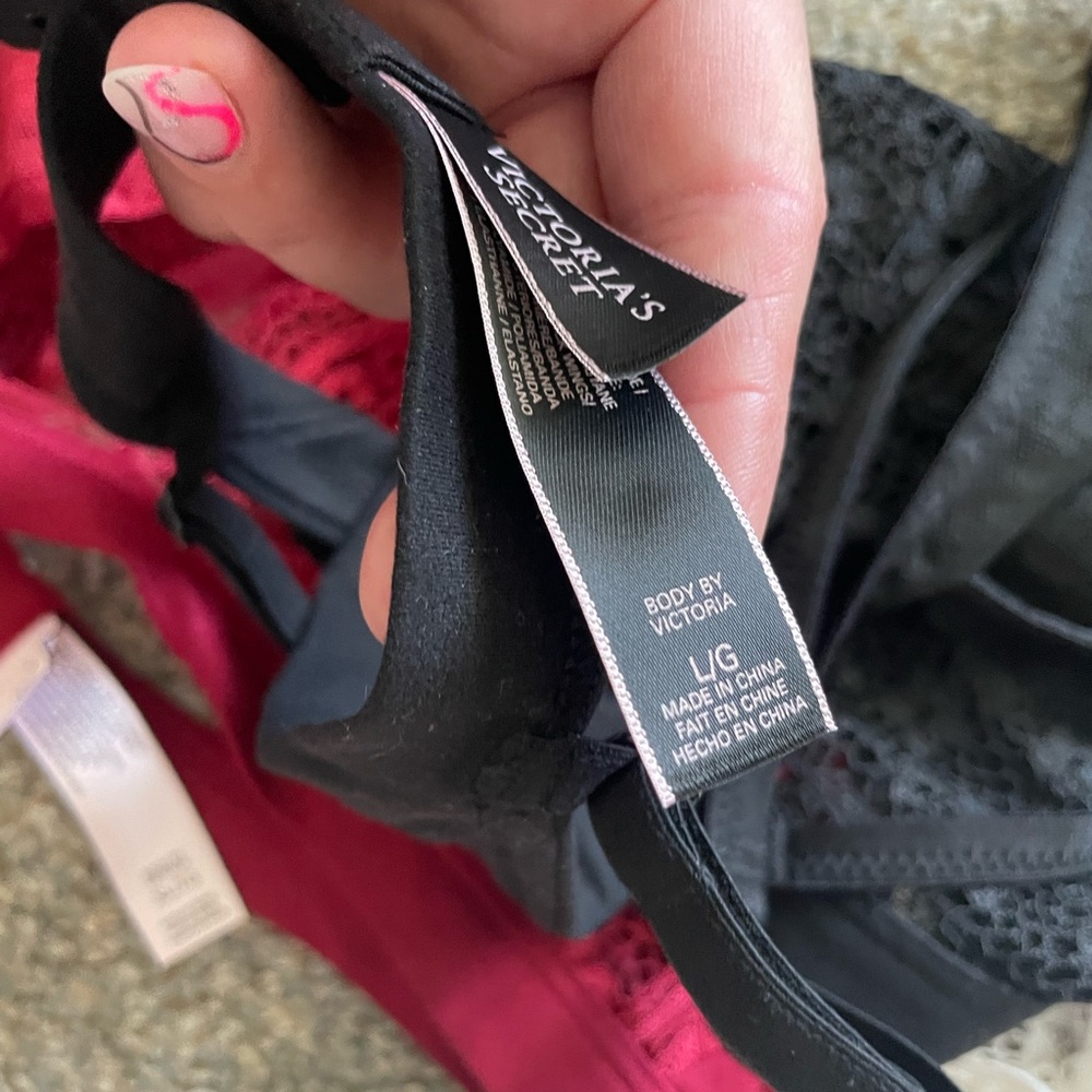 Vs Lace Bra Bundle - image 8